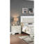 Table de chevet en bois crème 2 avec charge sans fil et poignée en diamant pour la chambre à coucher 2 tiroirs, chargement, accentuation