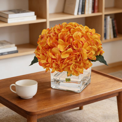Arrangement floral artificiel