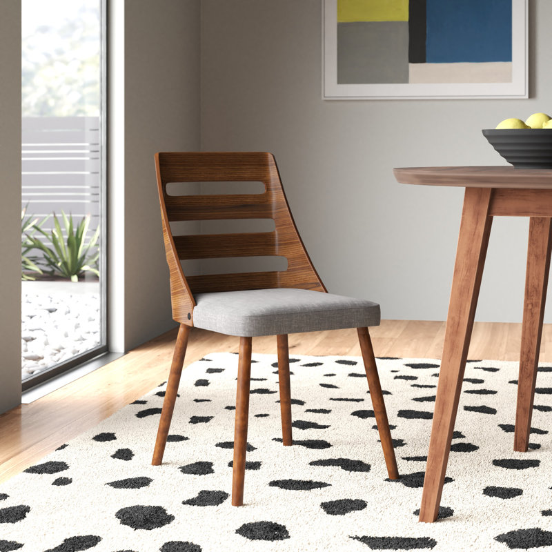 Chaise d'appoint à dossier en échelle Huitt, Gris
