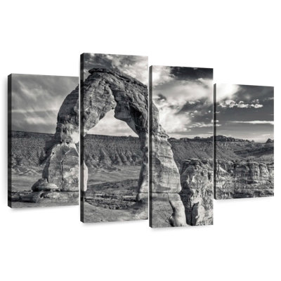 Alvord Delicate Arch BW