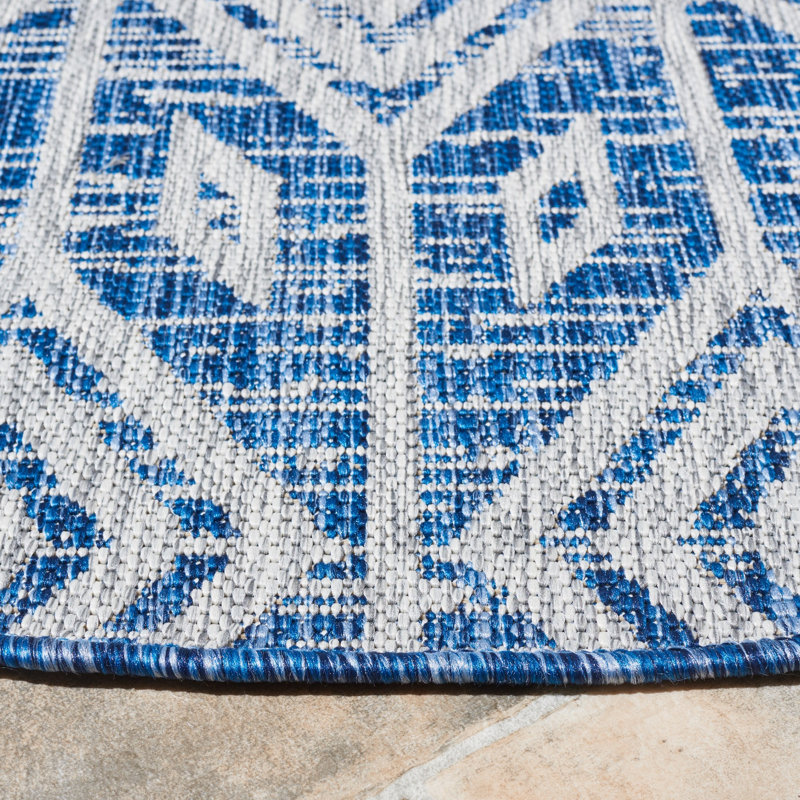 Colwart Performance Ikat Indoor/Outdoor Area Rug, Rectangle 5'3" x 7'7"