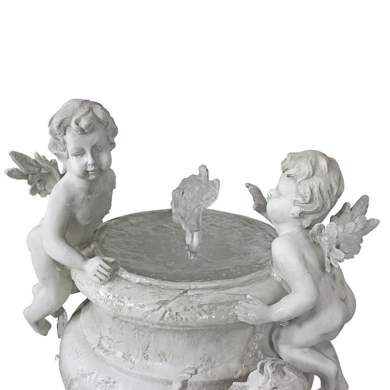 Fontaine sculptée en résine chérubins jouant