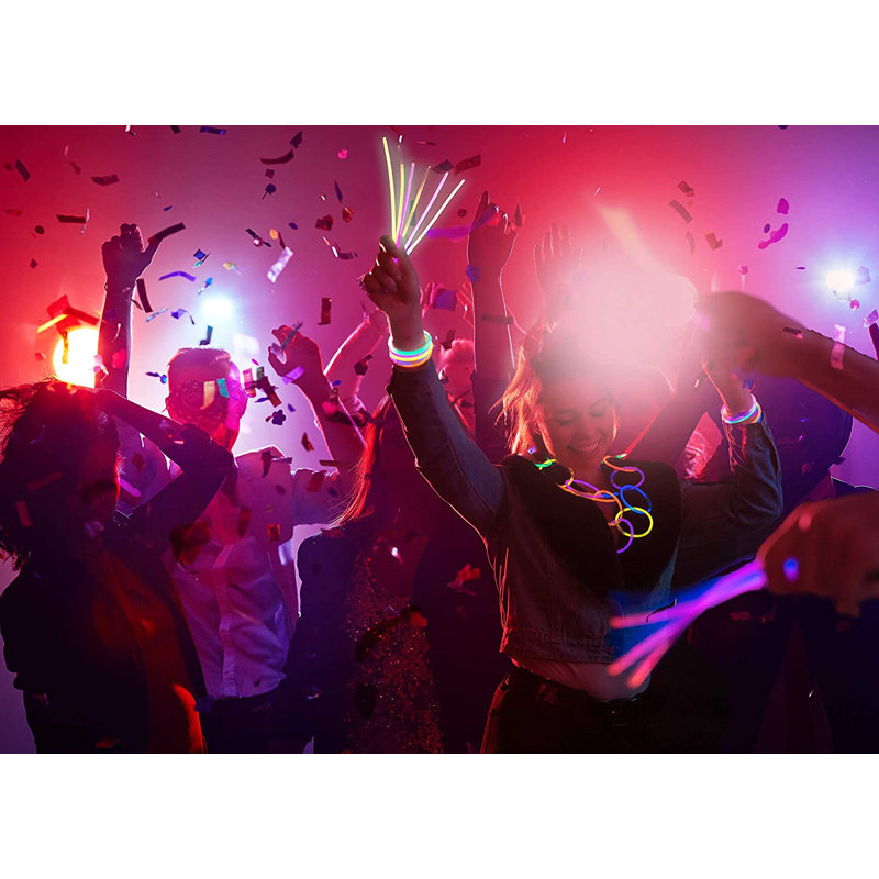 Play22USA 9 Player Plastic Glow Stick