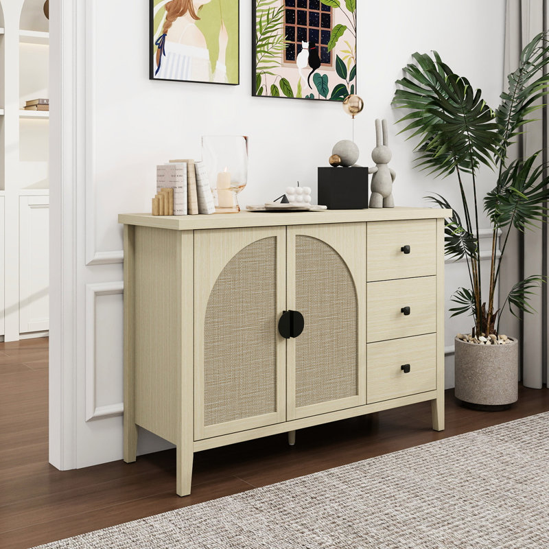 Armoire avec 2 portes et 3 tiroirs pour la chambre à coucher, le salon ou le bureau. Finition d'ingénierie. Poignées en métal, douces pour les doigts. Les stratifiés réglables augmentent l'espace de rangement. Dispositif de déversement. Pin