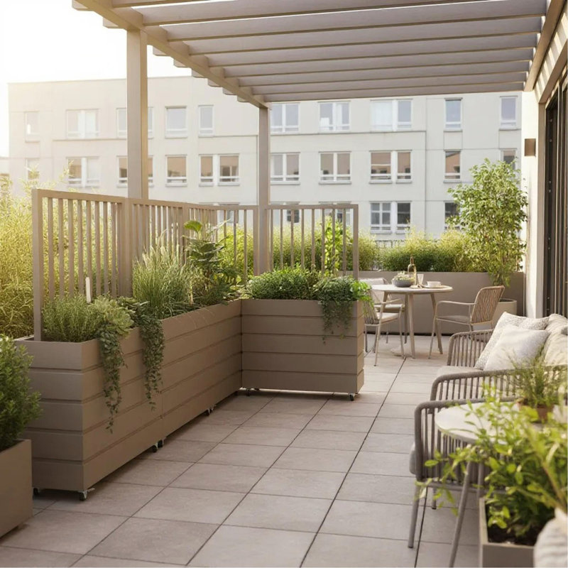 Jardinière Terrace Divider