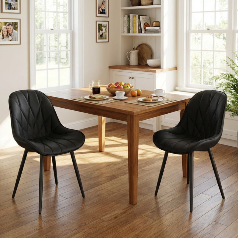 Chaise d'appoint rembourrée en similicuir Chardee, Noir