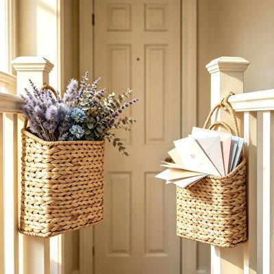 Set of 2 Wicker Hanging Baskets, Natural Water Hyacinth Wall Mount Storage Organizer with Flat Back for Door, Mail, Flowers, Plants, Farmhouse Boho Home Decor