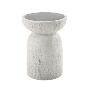 Dylana Round Accent Table In Natural Gray