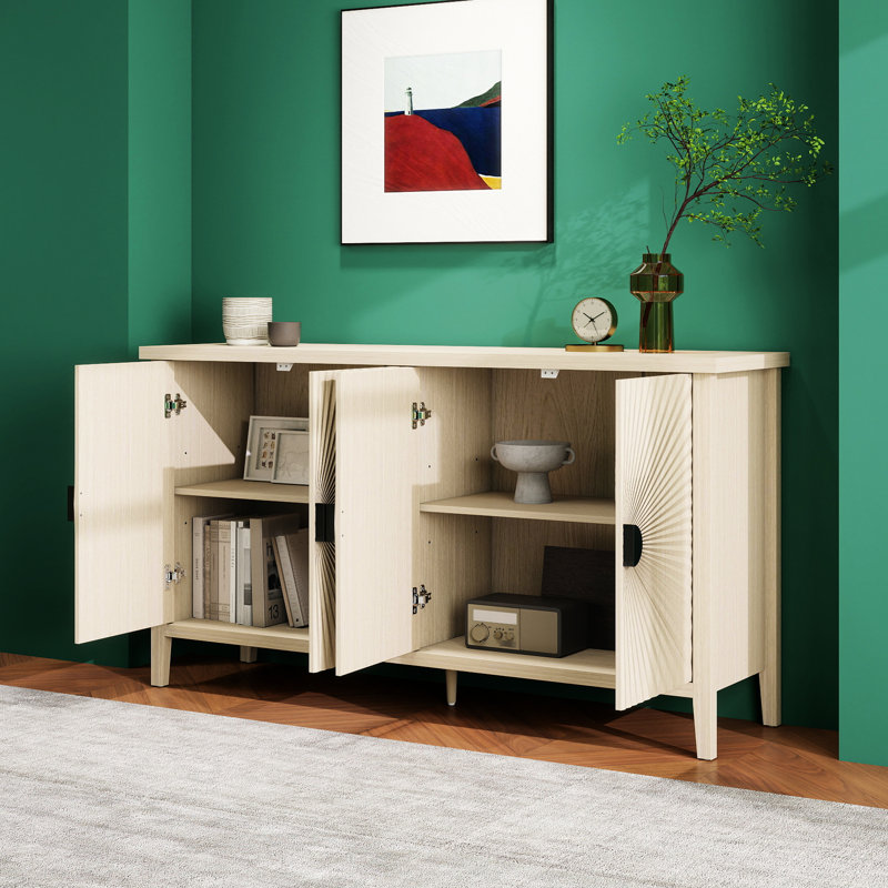 Buffet moderne à 4 portes avec un design et une tablette de rangement réglable, idéal pour la vie, la salle à manger, la cuisine, mettant en vedette un élégant motif de grain de bois, des poignées noires confortables,