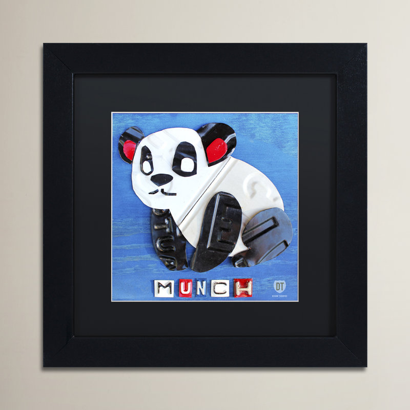 « munch it the panda », art encadré Trever, H 11 po x l 14 po x P 0,5 po