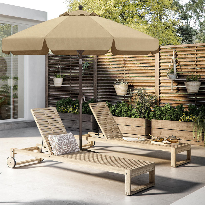 Parasol de marché festonné en oléfine de 2,74 m (9 pi) avec inclinaison et levage à manivelle, Sable du Sahara