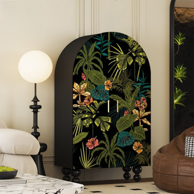 Armoire arquée avec tablettes et portes