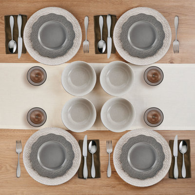 Pfaltzgraff Dinnerware Set - Service for 4