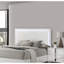 Lit de style contemporain blanc grand lit 1pc avec tête de lit à finition UV et meubles de chambre à coucher