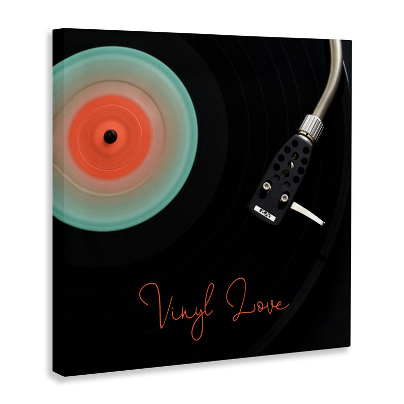 «Spinning Disque», par Tom Quartermaine, H 17 po x l 17 po