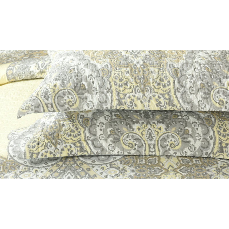 Eclectic Polyester Quilt, Twin