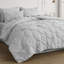 Bed-in-a-bag Queen - Bourgogne clair - Ensemble d'édredon à plis pincés gris clair avec draps, taies d'oreiller et taies décoratives (ensemble de 7)-105523204-105523218
