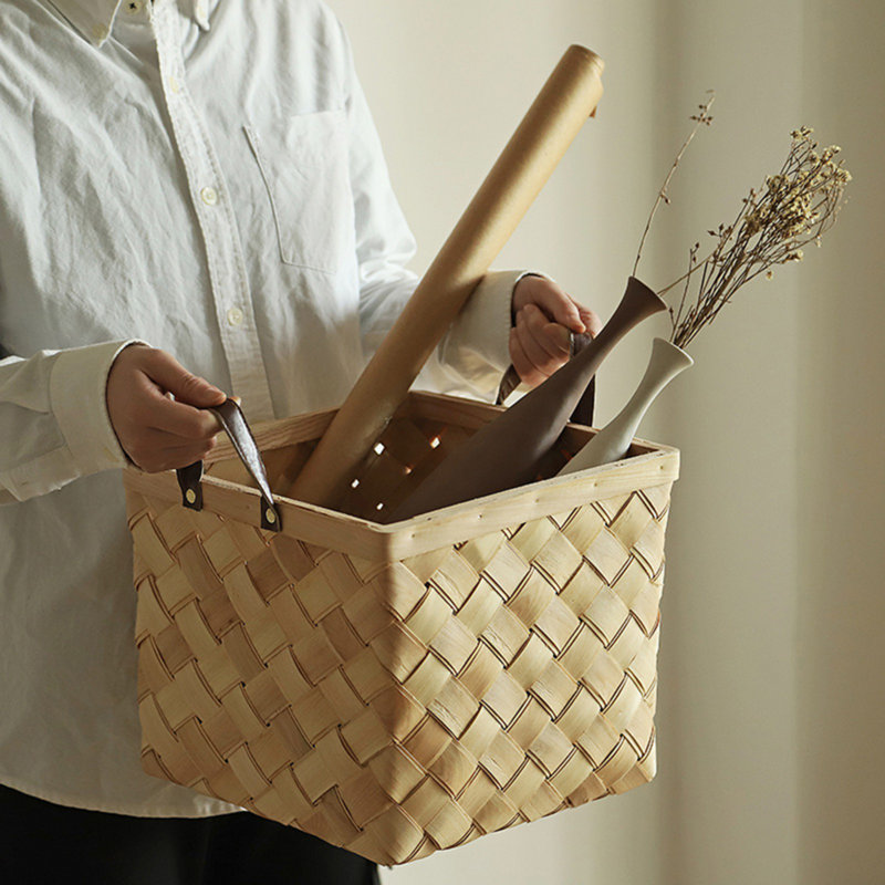 Panier à linge en bois Boîte de rangement de bureau avec poignée Puce de bois Paniers de fleurs Panier de rangement décoratif fait à la main Contenant de cuisine divers 30 * 30 * 24cm