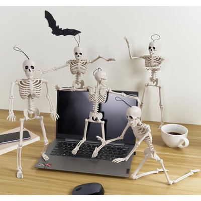 Posable Halloween Skeleton Decorations, Full Body Hanging Skeletons with Flexible Joints, Spooky Graveyard Props for Haunted House, Party, Indoor & Outdoor Halloween Decor