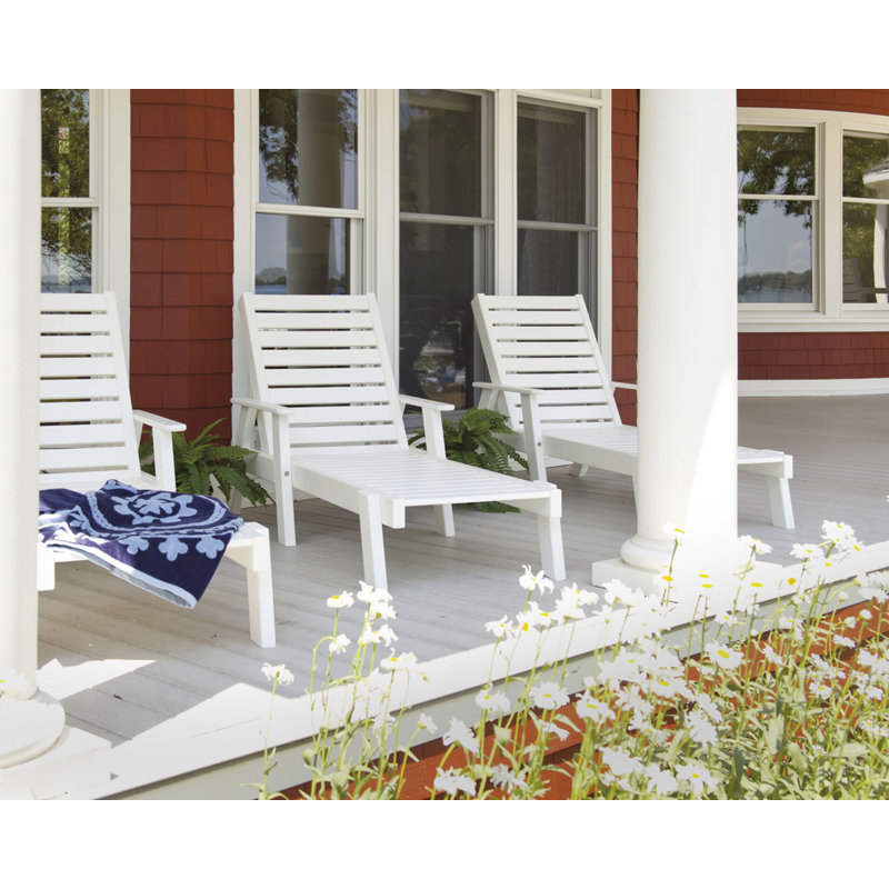 POLYWOOD Captain Chaise with Arms, Black