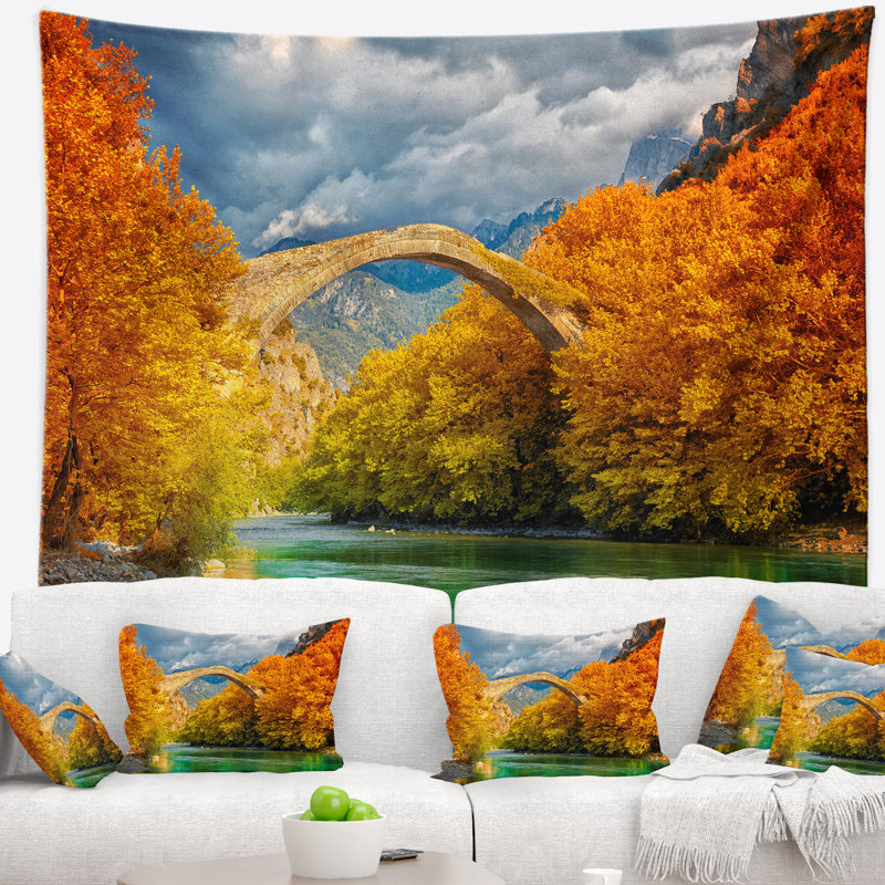 Photographie tapisserie du pont de konitsa, H 68 po x l 80 po