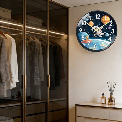 Horloge murale rétro, astronaute de l'espace et planète colorée, horloge à quartz en verre trempé, horloge décorative Galaxy Universe pour chambre d'enfant, chambre de bébé et salon