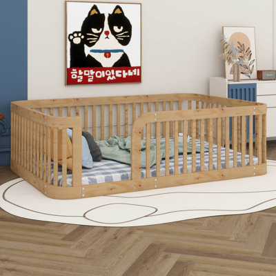 Structure de lit double Montessori avec clôture, conception sans lattes pour le jeu créatif, espace de bricolage, barrière de sécurité en bois massif