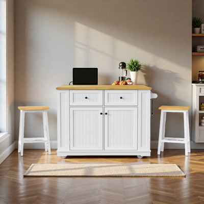 Grand îlot de cuisine de 48 pouces avec 2 tabourets de bar, prise de courant, support de rangement interne pour porte, chariot de rangement de cuisine sur 5 roulettes avec abattant, 5 supports latéraux ouverts, 2 tiroirs