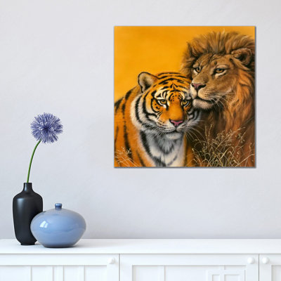 Lion And Tiger by Harro Maass - Wrapped Canvas Painting