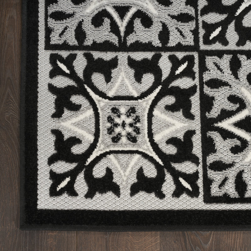 Minvydas Aloha  Geometric Black White Indoor/Outdoor Area Rug, Rectangle 7' x 10'