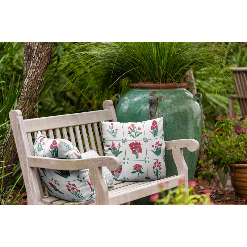 Coussin intérieur / extérieur Leafy Branch, H 20 po x l 20 po, Floral rouge / vert