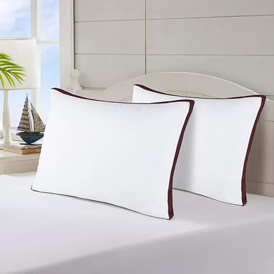 Plush Fiber Fill Gusseted Pillow