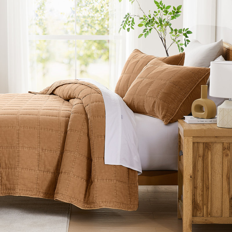 Logan Stone Washed Cotton Quilt 3Pc Set, King Quilt + 2 King Shams, Brown
