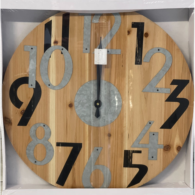 Horloge murale en bois avec gros chiffres