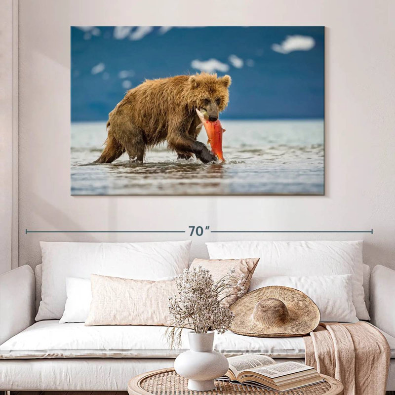 Grizzly de Brampt mangeant du saumon, H 34 po x l 51 po