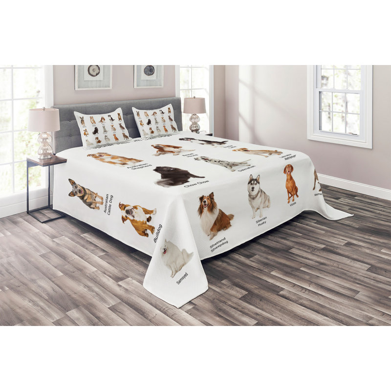Dog Farmhouse / Country Coverlet