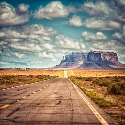 Sur la route à Monument Valley par Franckreporter
