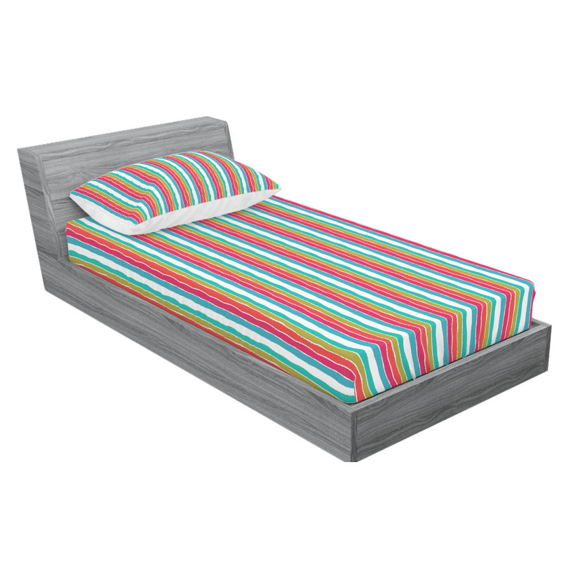 Microfiber Striped Sheet Set, Queen Sheet Set + Fitted Sheet + 2 Pillowcases, Red/Green