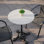 Plateau de table commercial avec technologie de surface sans soudure résistante aux égratignures et aux taches