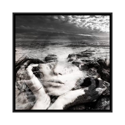 «Girl Sea I», impression sur toile