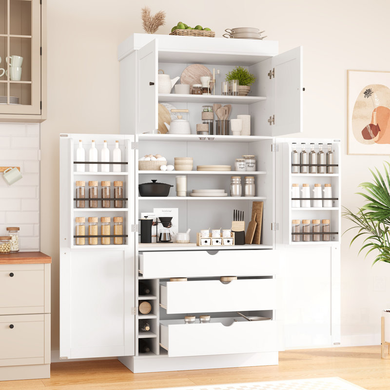 Grand garde-manger autoportant avec tablettes réglables, tiroirs et supports à vin pour un rangement efficace et une conception moderne