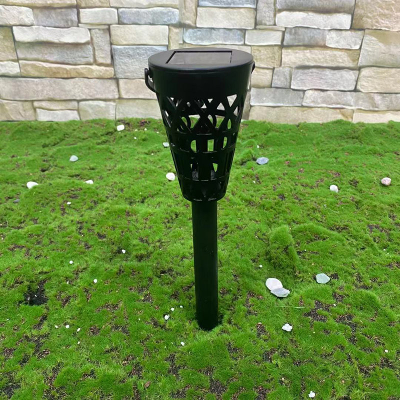 Low Voltage Solar Powered Integrated LED Pathway Light Pack