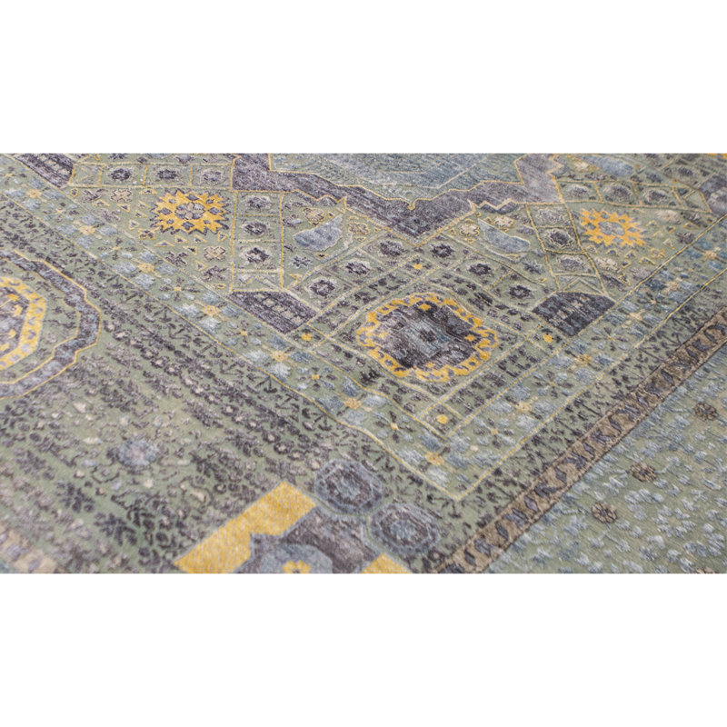 Windsom Oriental Area Rug in Green, Rectangle 9'11" x 14'3"