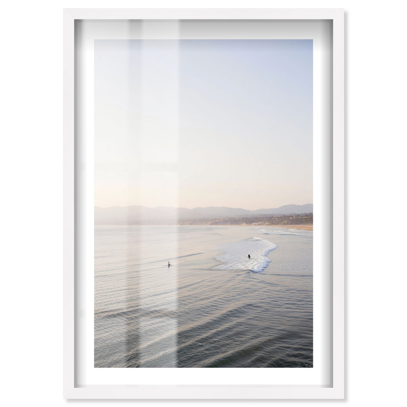 «Misty Morning Surf Shadowbox Print Coastal Art Prints» par Notoriart, cadre blanc, 31 x 46, H 46 po x l 31 po, Blanc