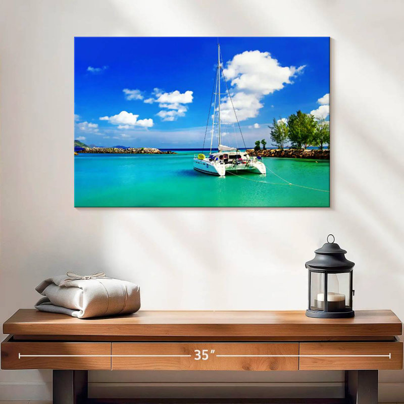 Mehar Yacht aux Maldives, H 16 po x l 24 po