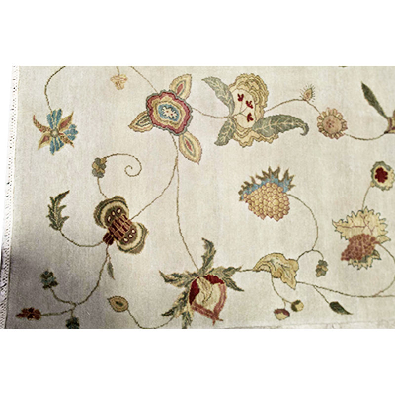 Floral Area Rug in Ivory
