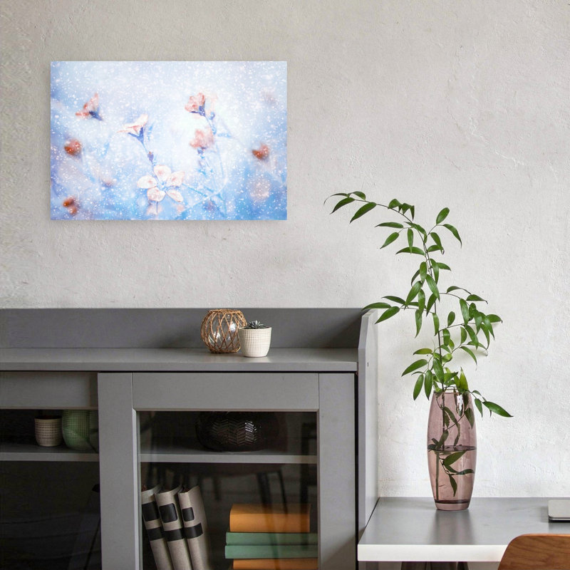 «Dreamy Winter Flowers», impression délicate de nature éthérée et hivernale, 12" H x 18" W
