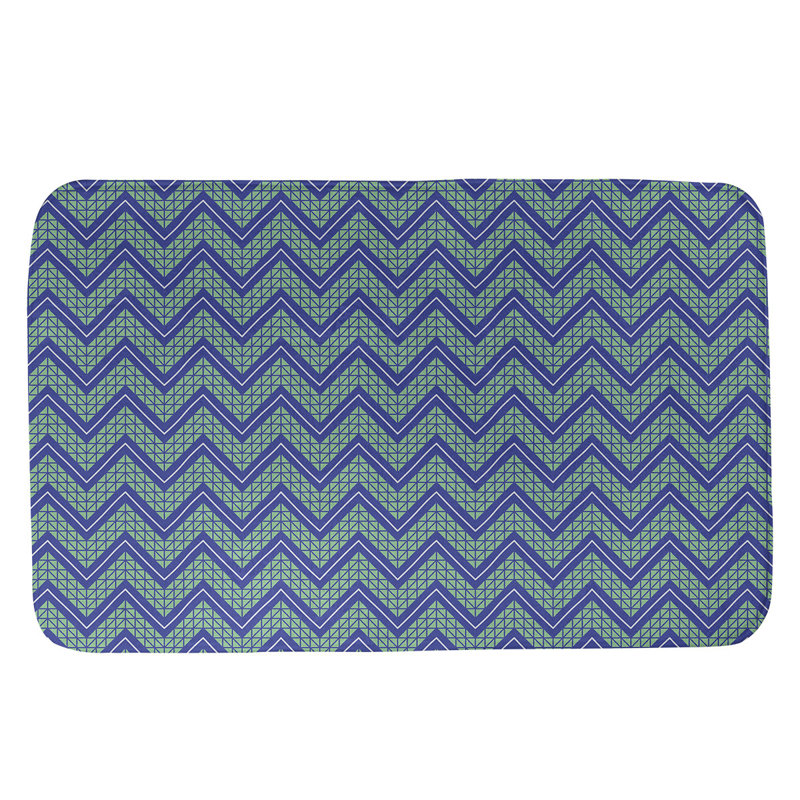 Tapis pour salle de bain à motif à chevrons à la main Stephenie, l 21 po x L 34 po, Bleu / Blanc / Vert