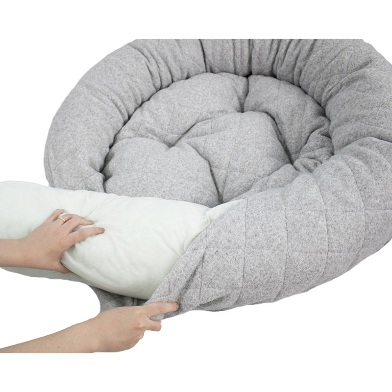 Harty Polyester Pet Bed, Grey, Large (32" W x 32" D x 10" H)