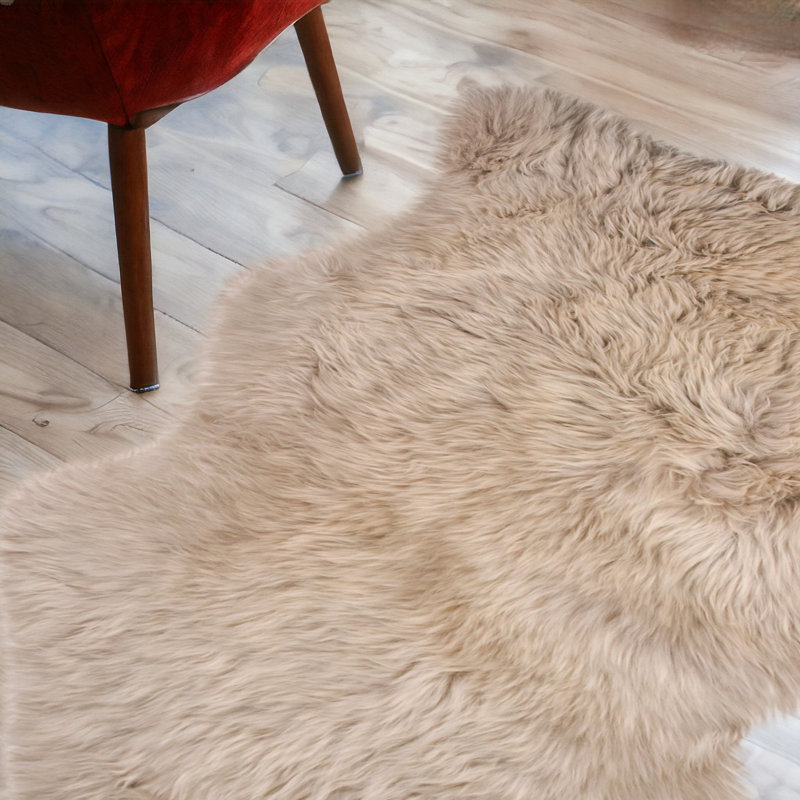 Wiltz Sheepskin Animal Print Indoor Rug, Novelty 2' x 3'